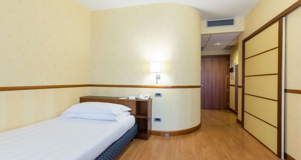 Classic Single room (single bed)