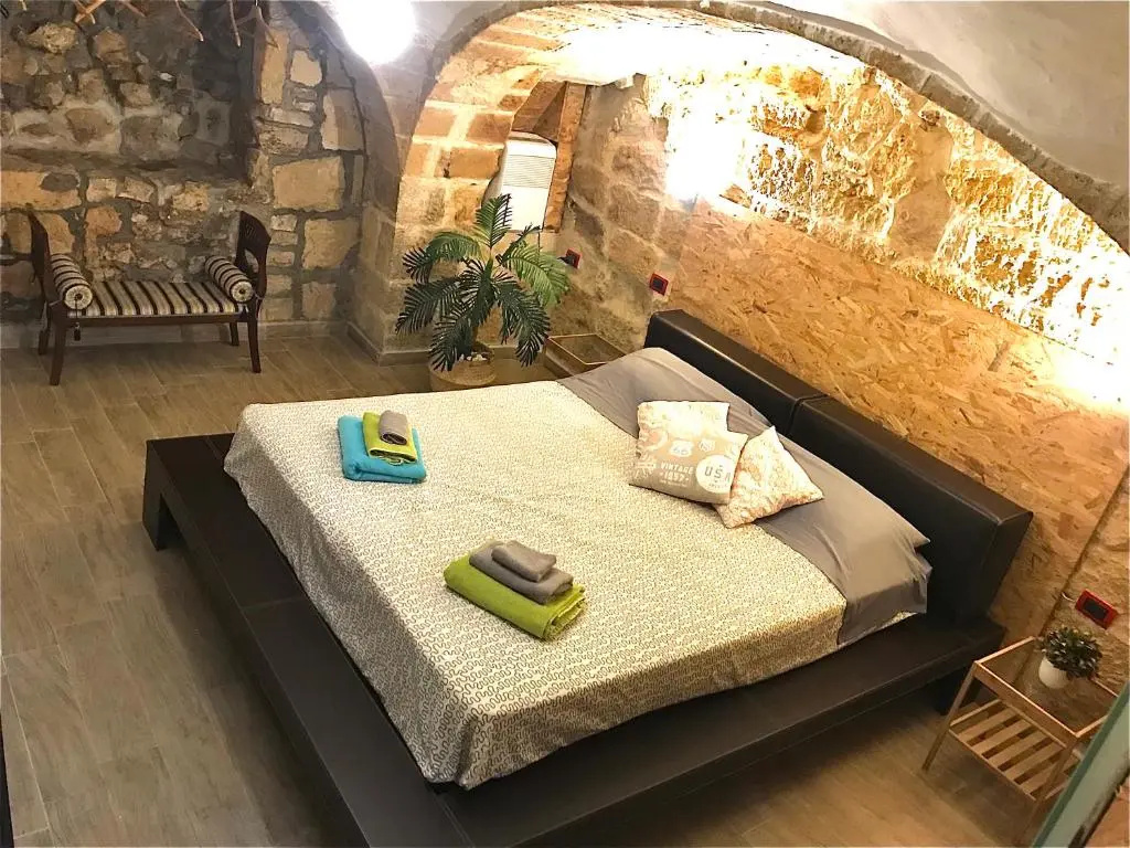 1 Bedroom Basement Apartment