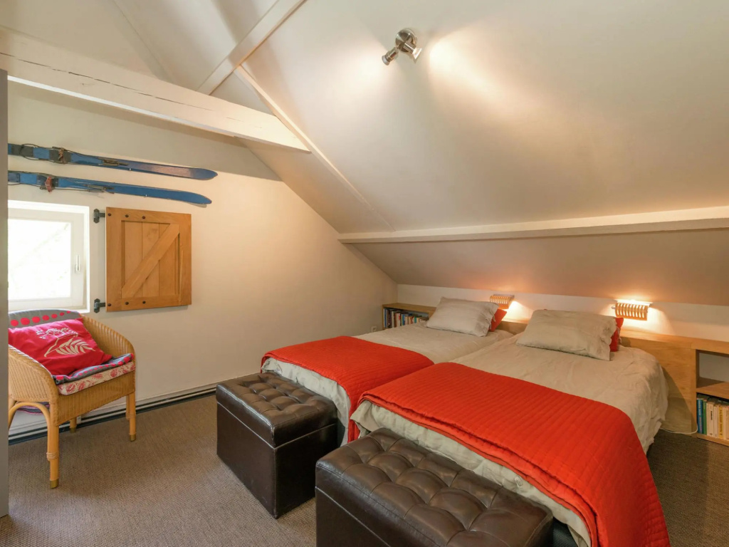 Beautiful Holiday Home in Redu With Whirlpool - фото 2