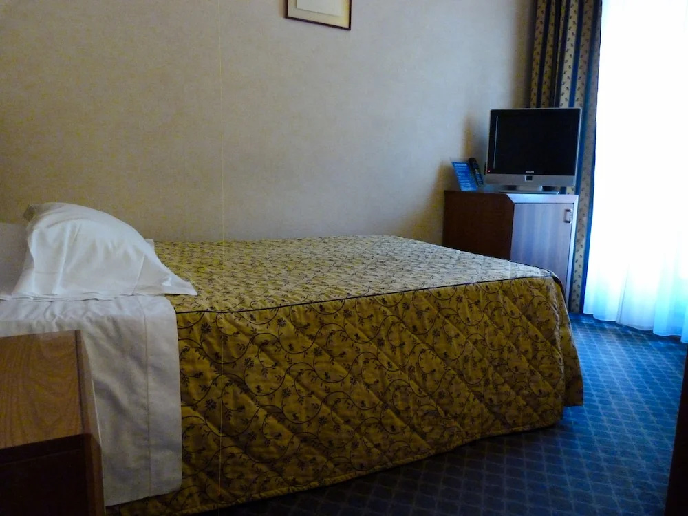 Garden Hotel - Chambres