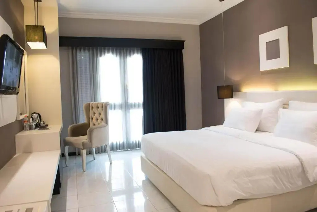 Luminor Hotel Jember by WH