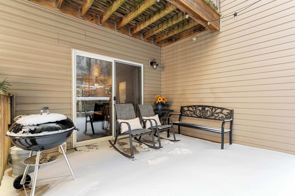 Ashley's Charming Chalet