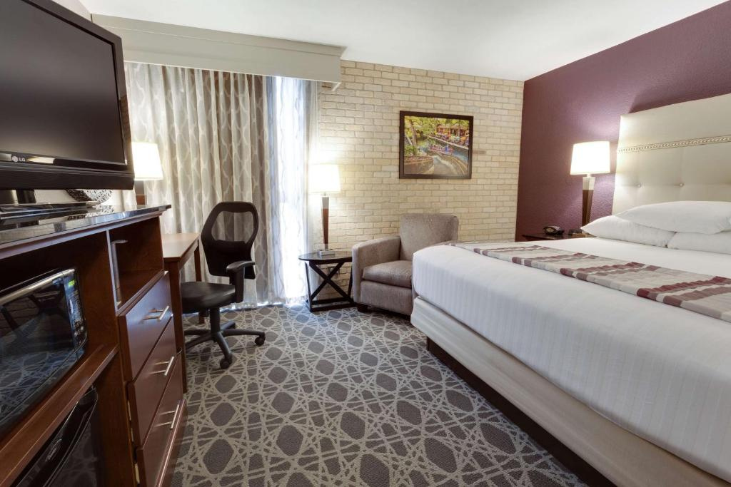 Drury Inn & Suites San Antonio Northeast - Chambres