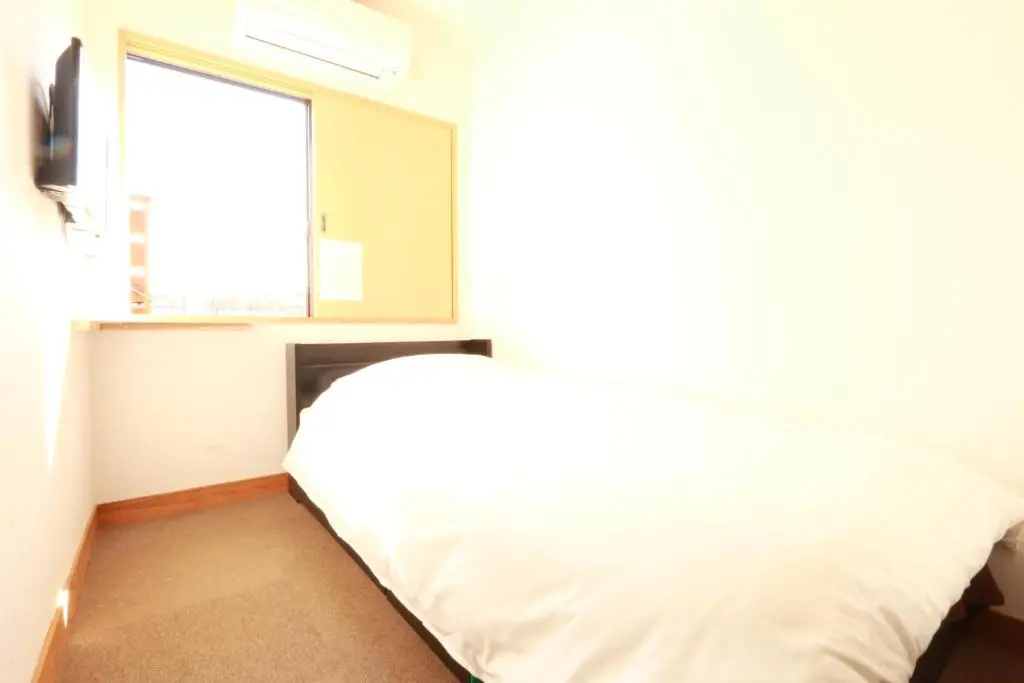 Bed in Dorm (male dorm)