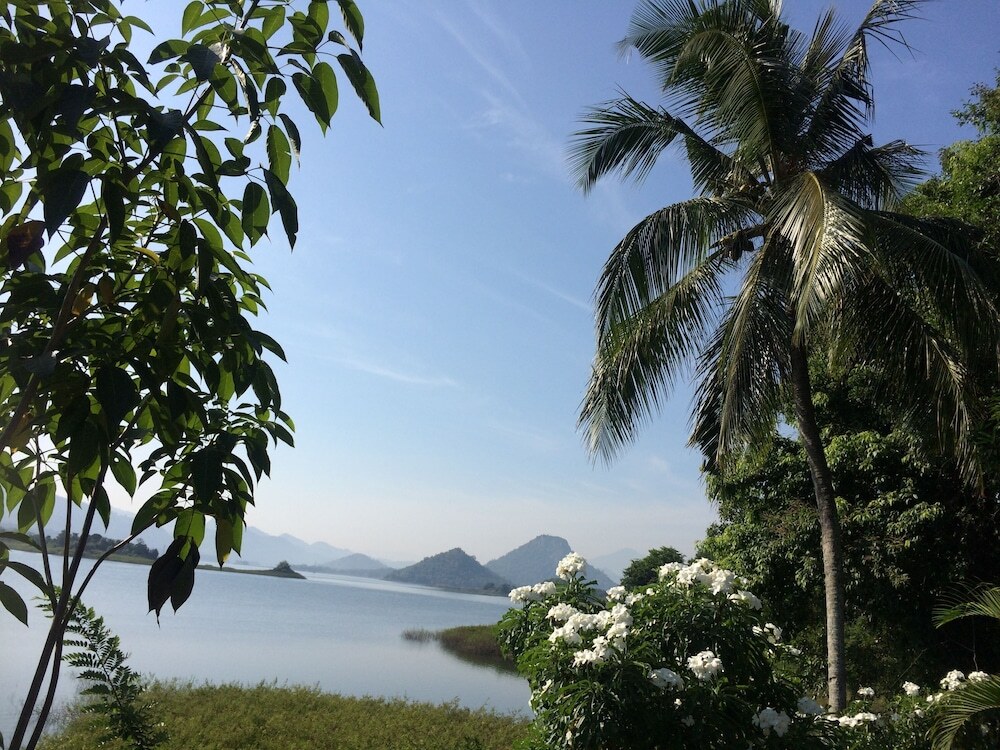 Oruthota Chalets