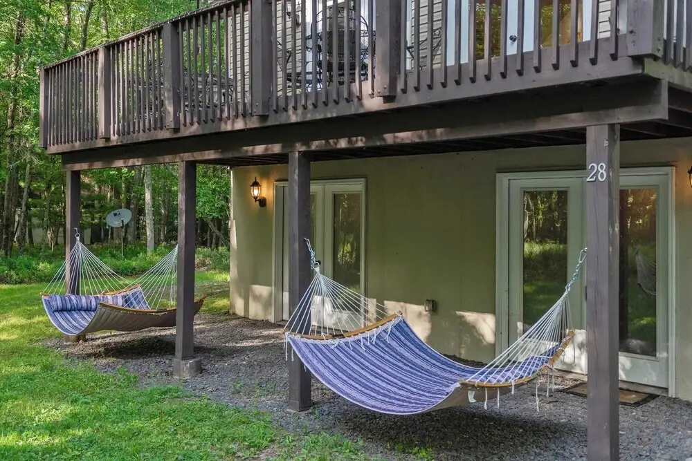 Alpine Serenity by Avantstay Beach + Lake Access Theater, Deck, Playroom