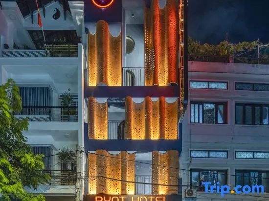 Pynt Hotel 03