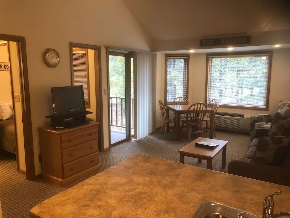 Quadruple Apartment