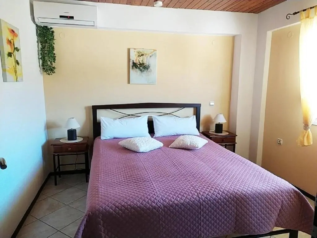 3 Bedrooms Apartment