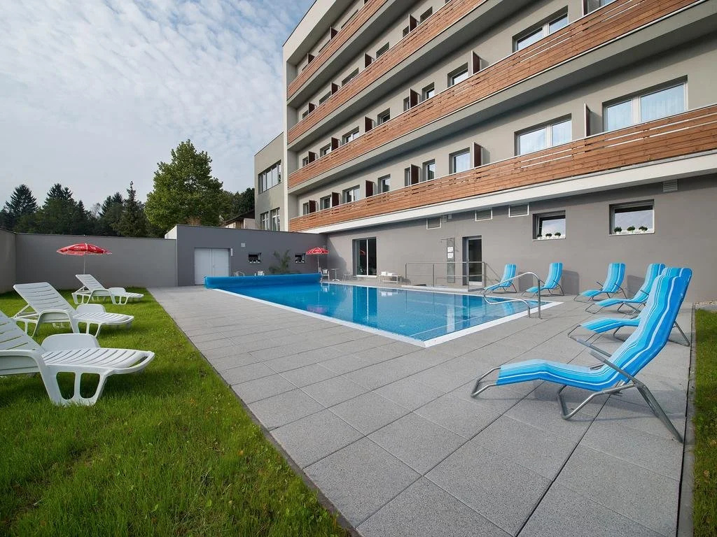 EA Hotel Kraskov - Général
