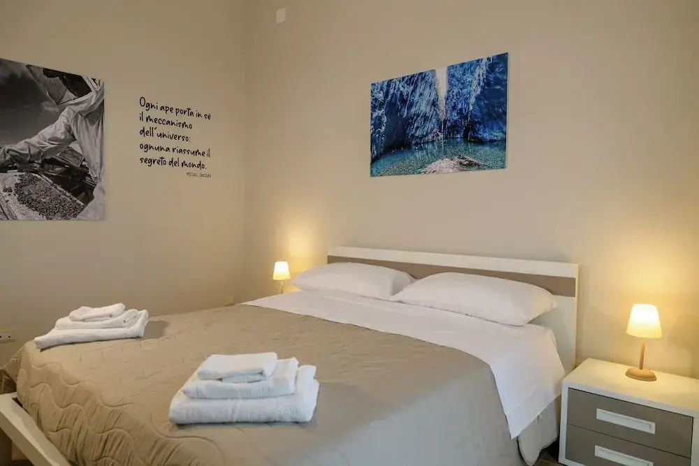 Comfort Double room with balcony and with mountain view (full double bed)