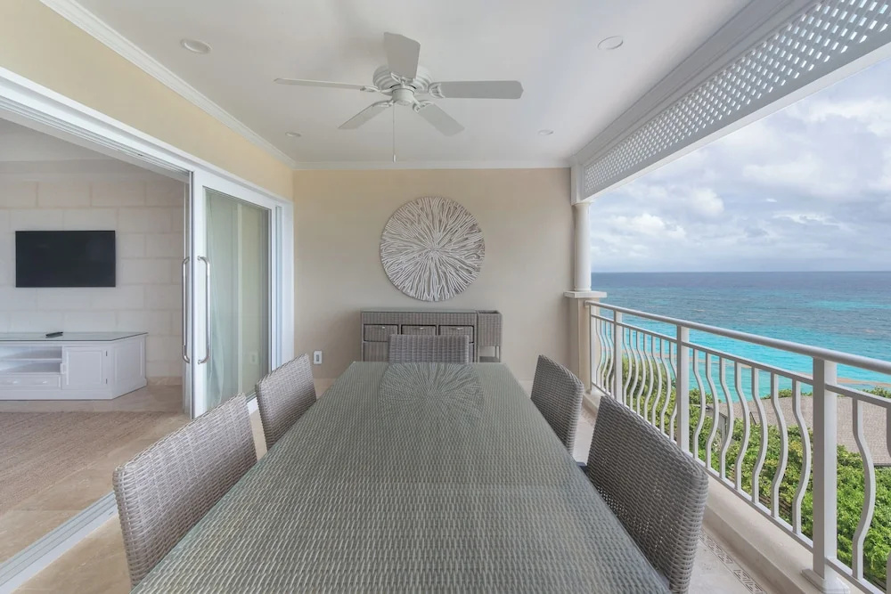 Luxury Suite with ocean view