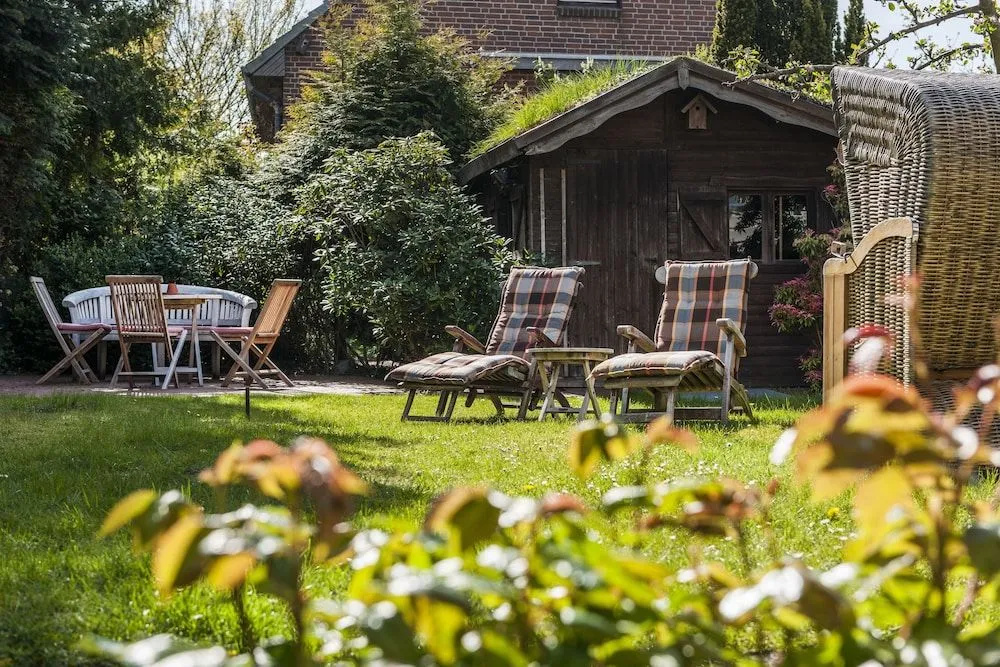 Büngers Apartment-Hotel mit Gartensauna - modern, gemütlich und strandnah