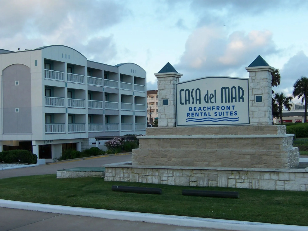 Casa Del Mar Beach Suites by AB Sea Resorts