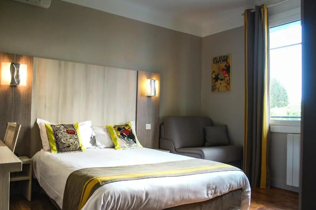 Standard Double room (full double bed)