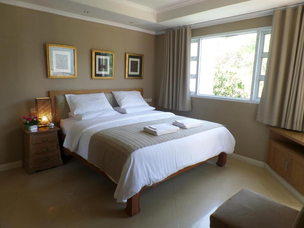 Апартаменты c 1 комнатой в Westbury Residence