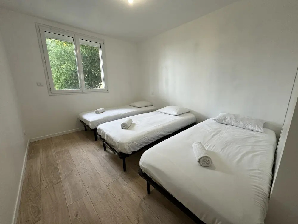 Voir la photo 2 — Peaceful Home With Terrace & Parking
