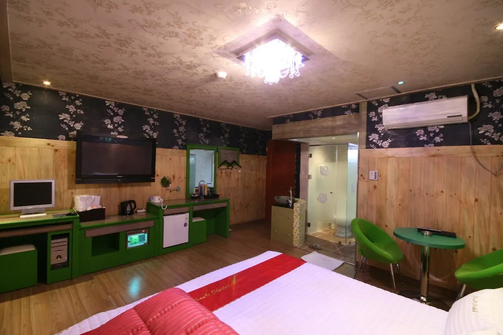 Hotel photo 23