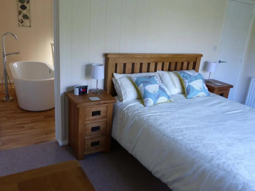 Ash Lodge - Romantic Luxury Hot Tub Break