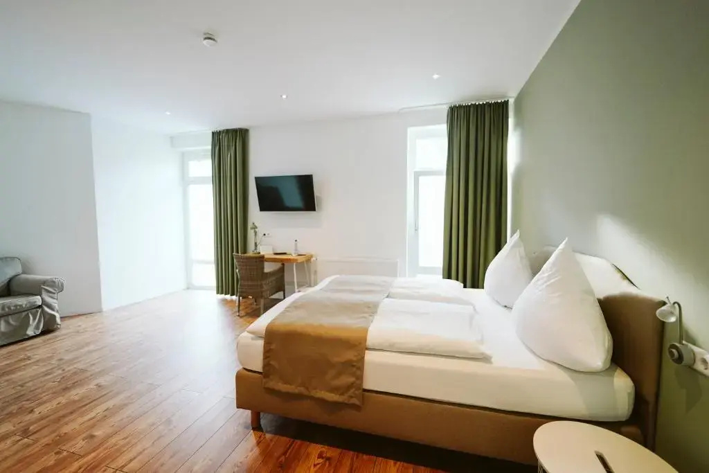 Deluxe Quadruple room