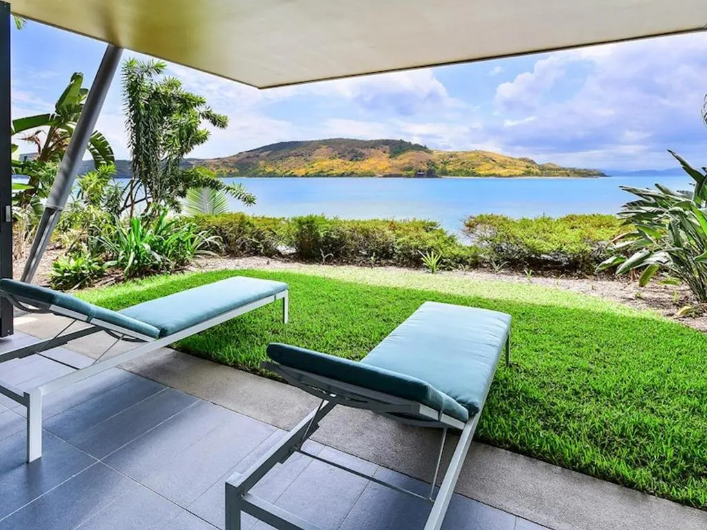 Yacht Club Villa