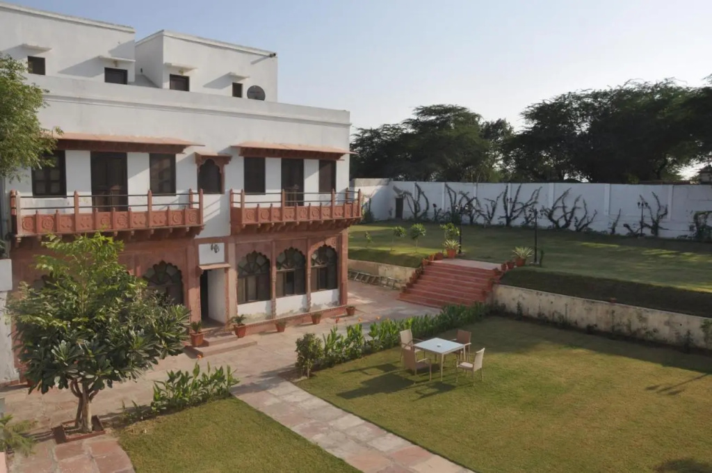 Amritara Chandra Mahal Haveli