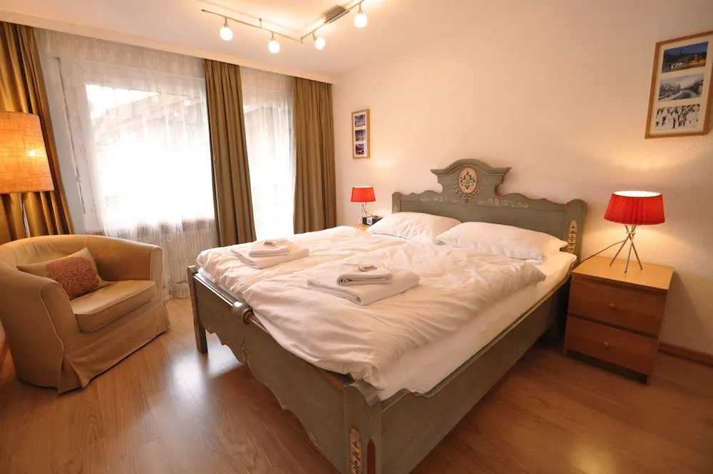 1 Bedroom Apartment with balcony