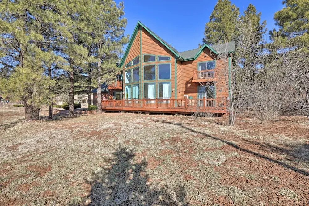 Near Golfing: Munds Park Cabin w/ Deck!