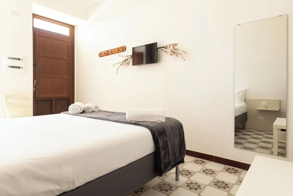 Tenuta cappello — 2