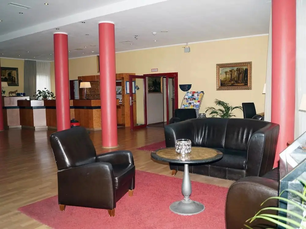 Hotel photo 12
