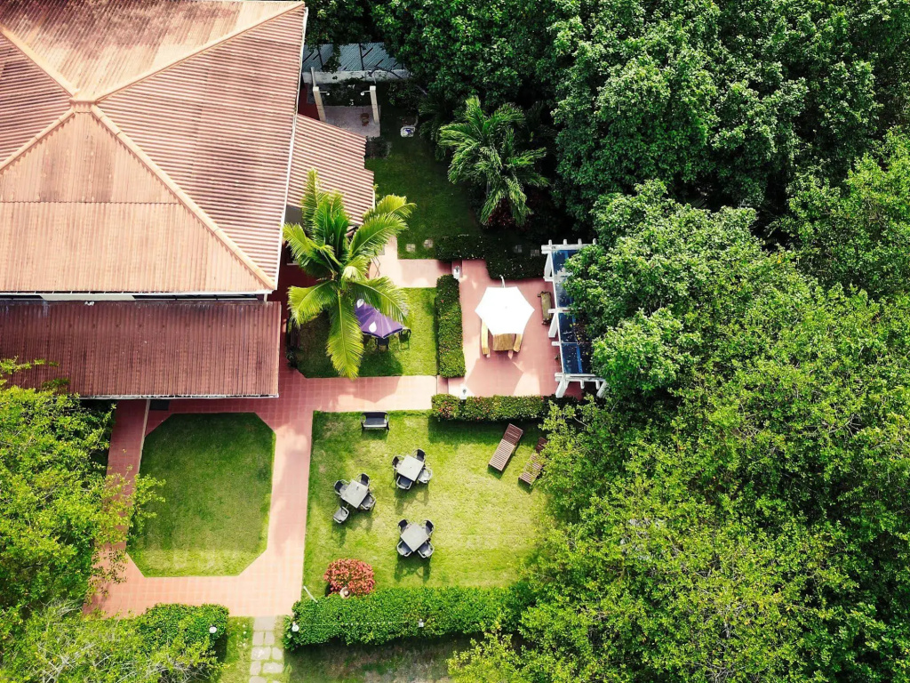 Manglar Lodge