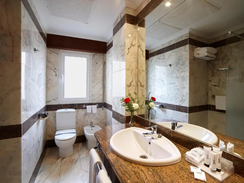 Hotel Zenit Dos Infantas - Chambres