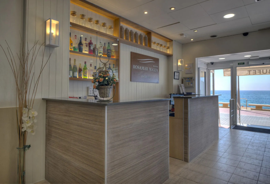 Hotel photo 12