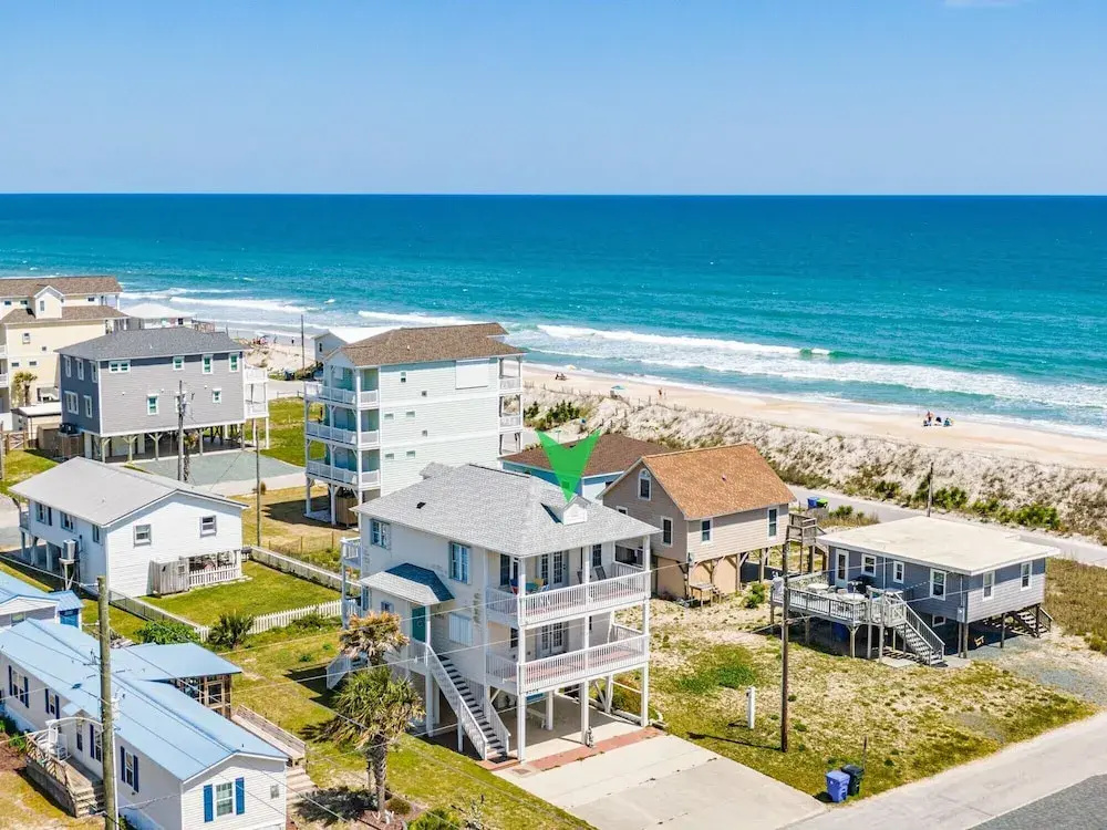 Skipper's Hideout by Topsail Realty
