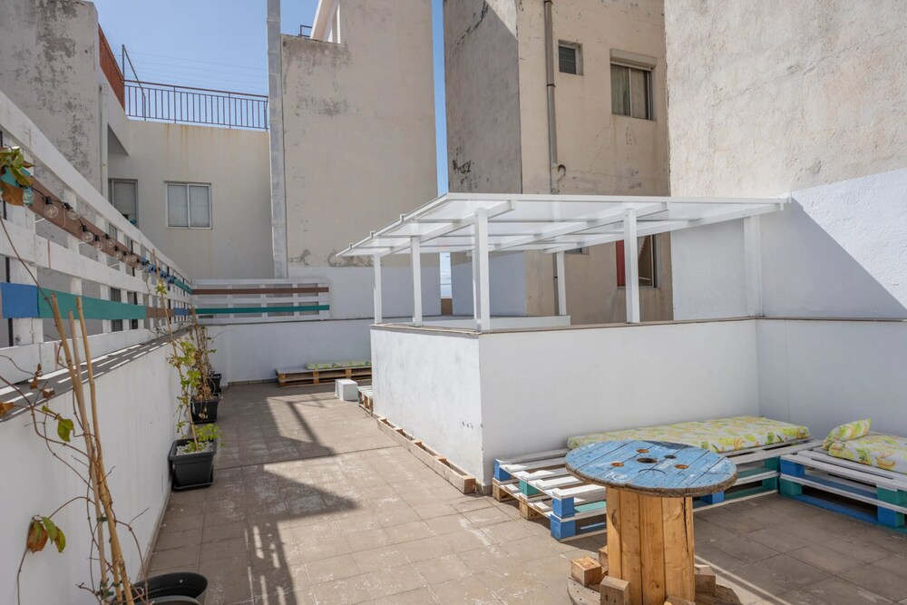 Aire: Cómodo y Luminoso Apartamento