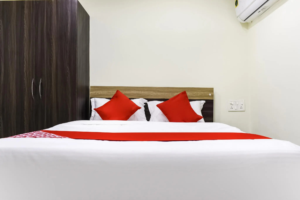OYO Flagship 68832 S&h Residency
