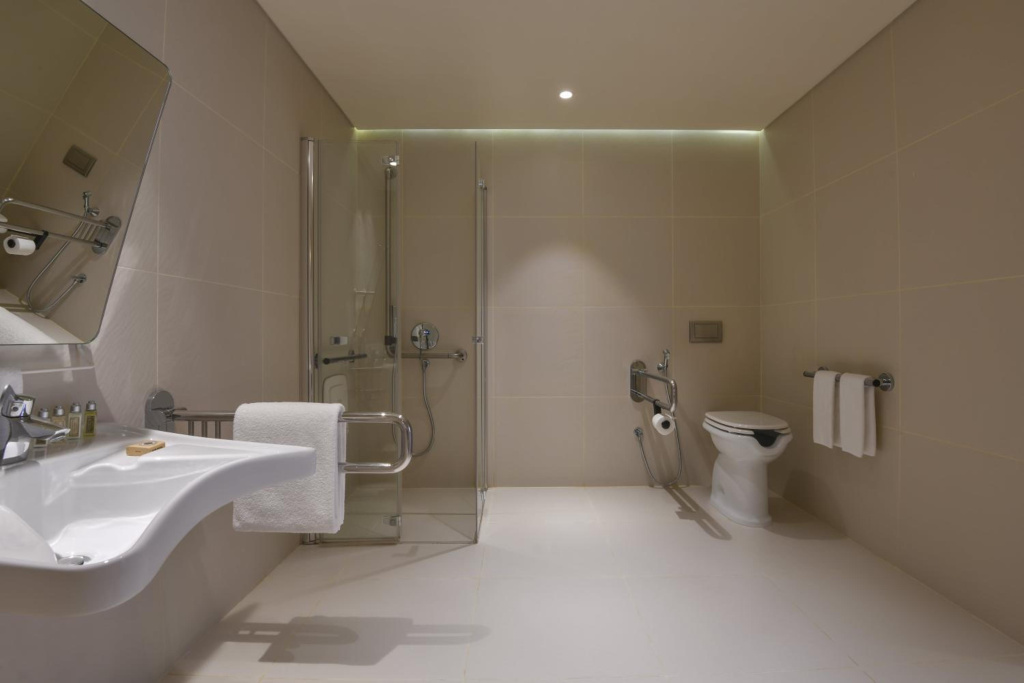 Voco Doha West Bay Suites an IHG hotel, Доха, Катар мініатюра 12