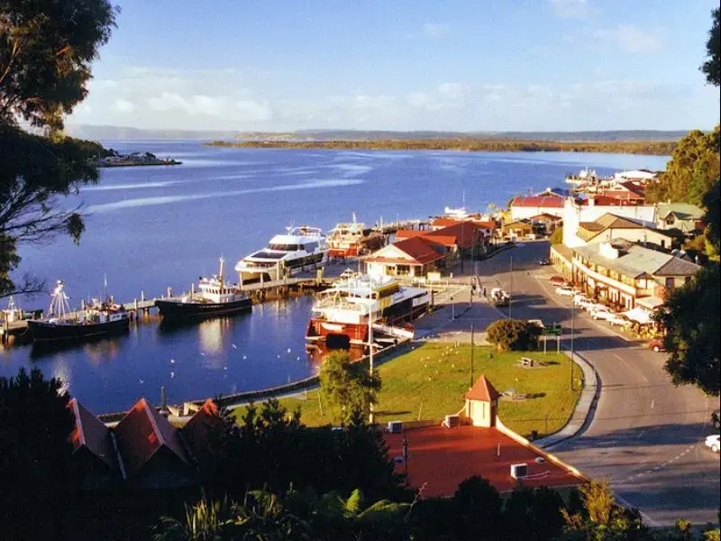 Regatta Point Tavern