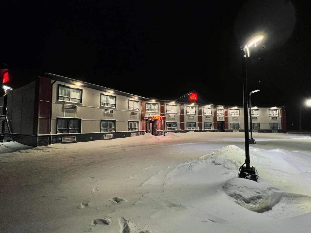 Hwy 17 Hotel