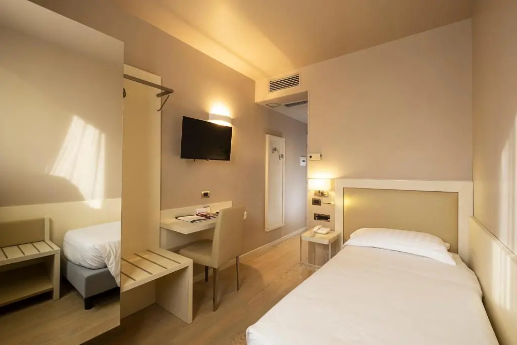Hotel Touring - Chambres