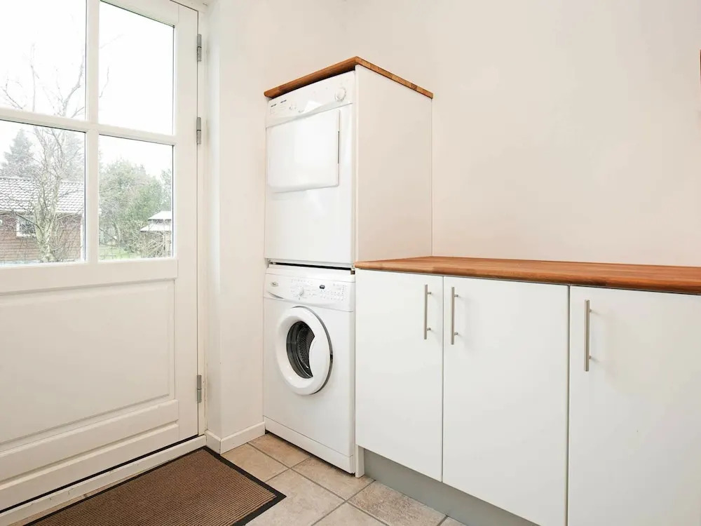 Vintage Holiday Home in Rødby With Hot Tub - фото 10