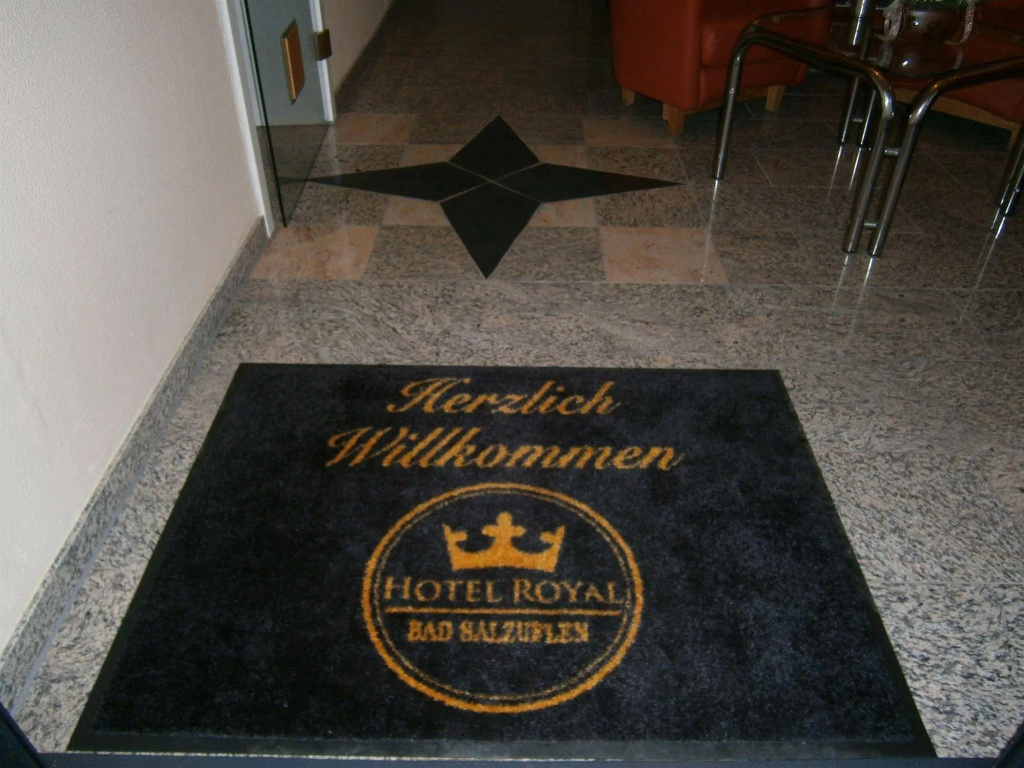 Lobby & Reception