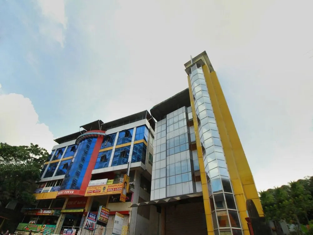 Oyo 18976 Mascot Inn — фото