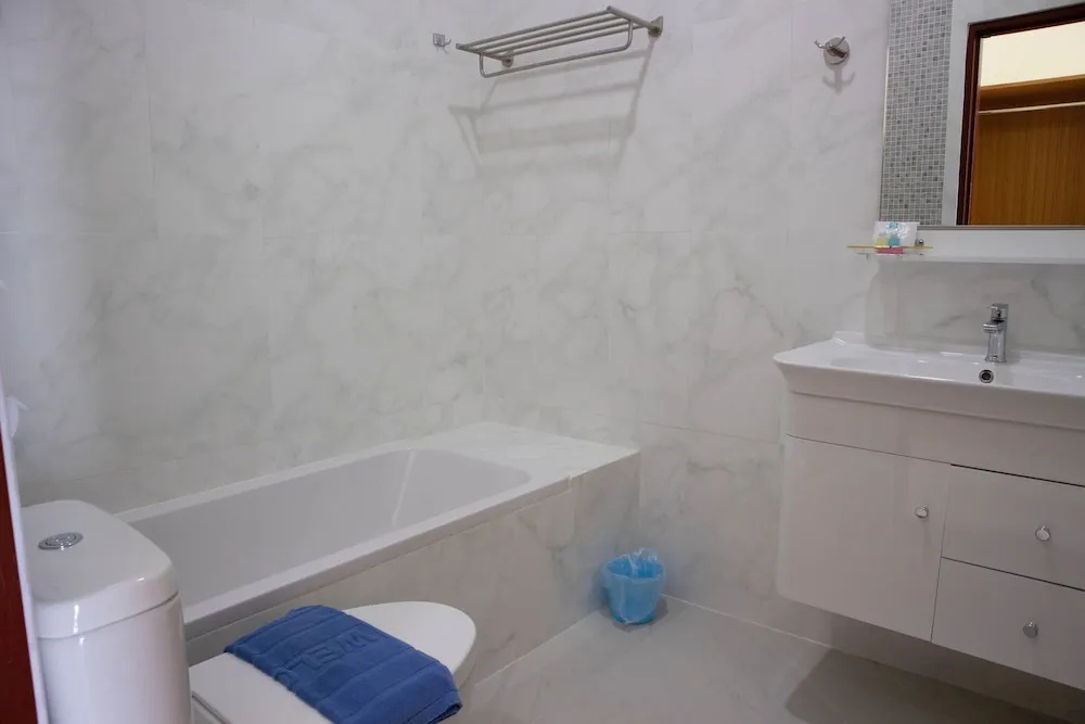 Deluxe Double room (full double bed)