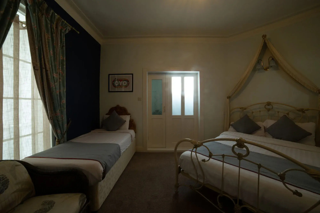 Fines Bayliwick Hotel - Général