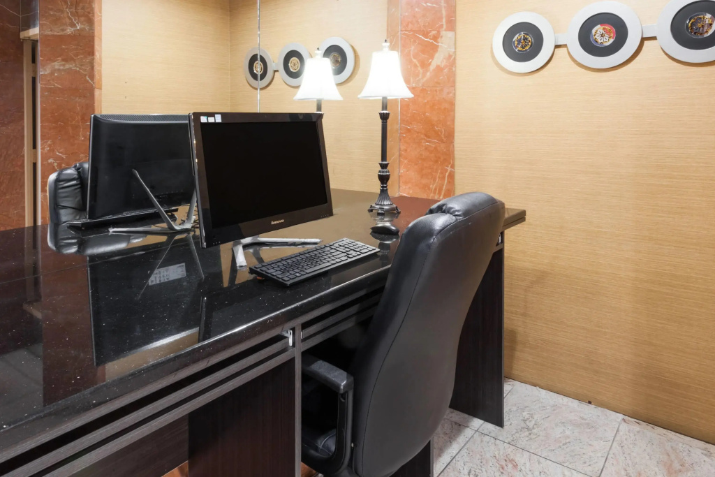 Hotel photo 12