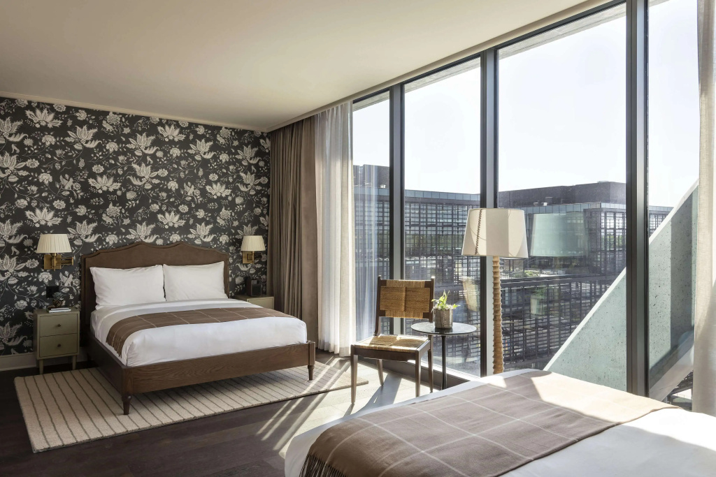 Standard Double room with courtyard view (full double bed)