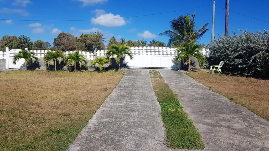 Villa de 3 chambres avec piscine privee et jardin clos a Le moule a 6 km de la plage
