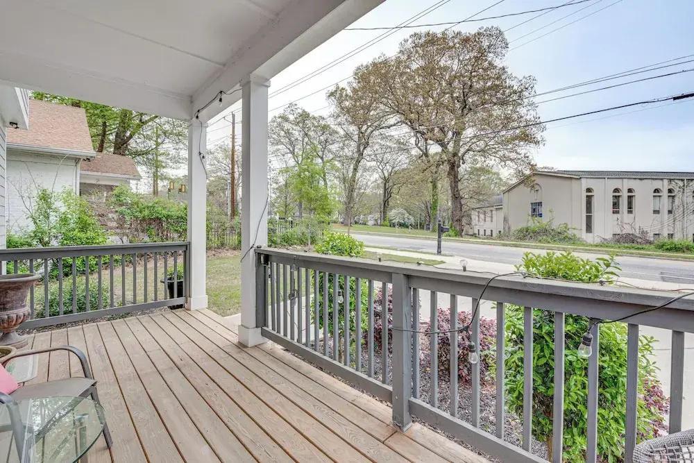 3 Mi to Mercedes-benz: Home w/ Office & Backyard!