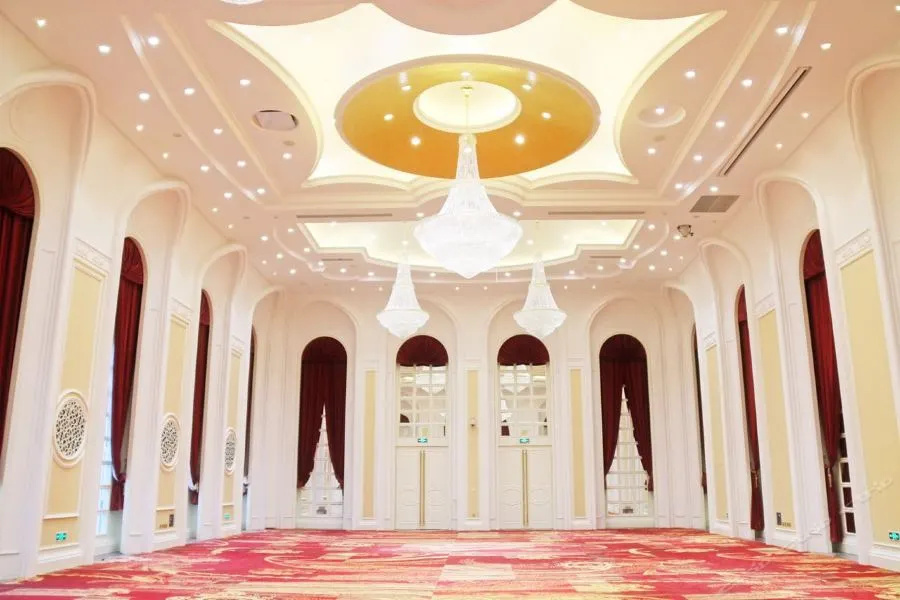Lobby & Reception